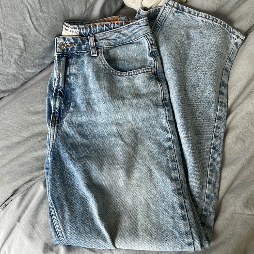 FREE PEOPLE STRAIGHT LEG JEANS
